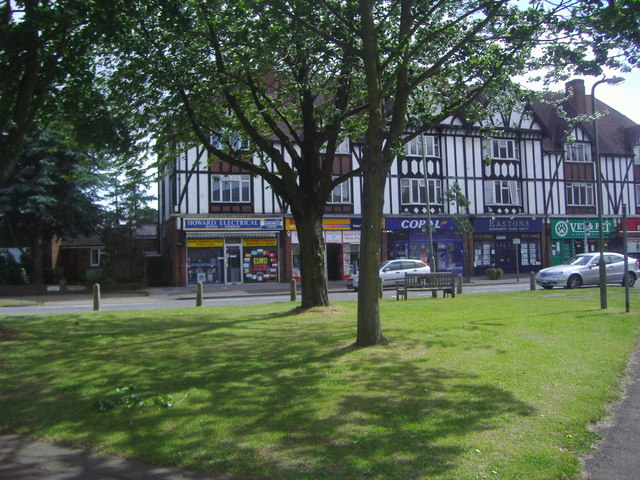 Green and shops on Tattenham Crescent