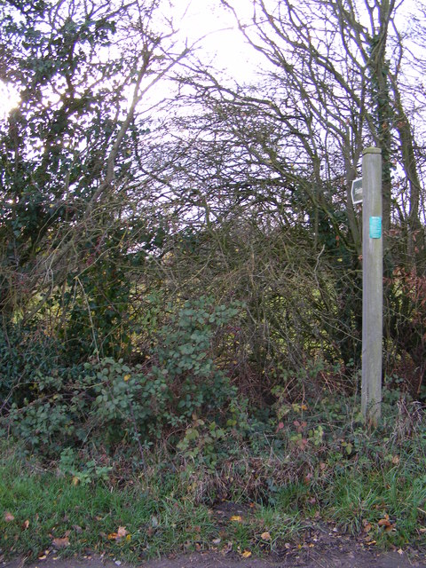 Footpath to Hoxne Road