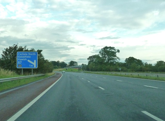 One mile to junction 44 M6 northbound © Ann Cook cc-by-sa/2.0 ...