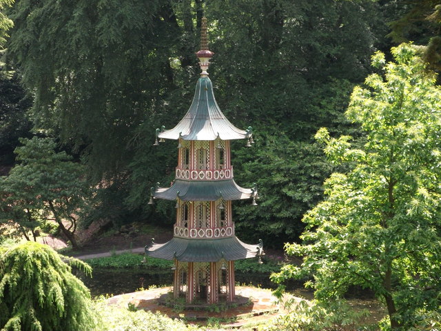 Alton Towers Pagoda Fountain
