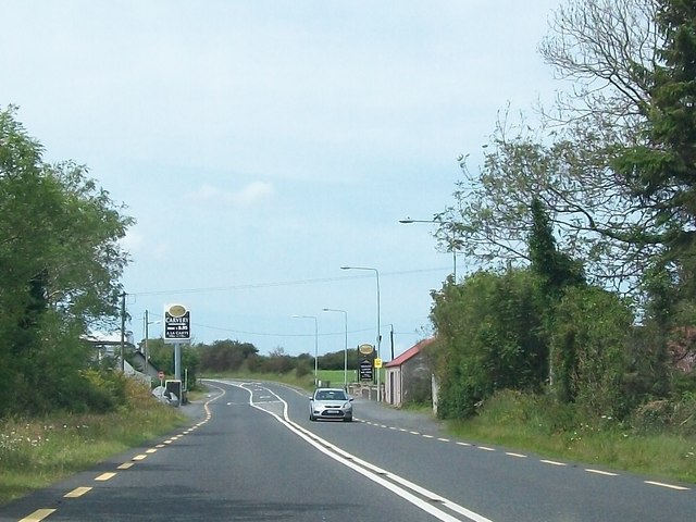 Approaching Henry's Carvery on the N15 at Cashelgarren