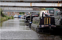 SJ6874 : Canal boatyard near Lostock Gralam, Cheshire by Roger  D Kidd
