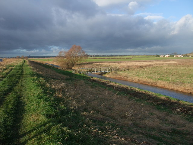 The Viking Way above the North Delph © Tim Heaton cc-by-sa/2.0 ...