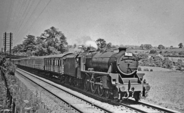 Up Relief express south of Belper © Ben Brooksbank cc-by-sa/2.0 ...