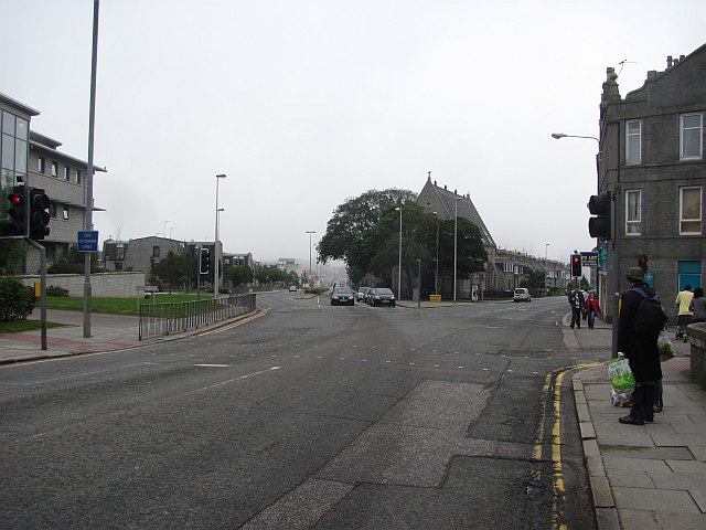 Powis Place / George Street junction,... © Richard Webb cc-by-sa/2.0 ...