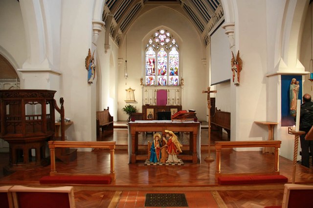 St Michael, Bounds Green Road, Wood... © John Salmon :: Geograph ...