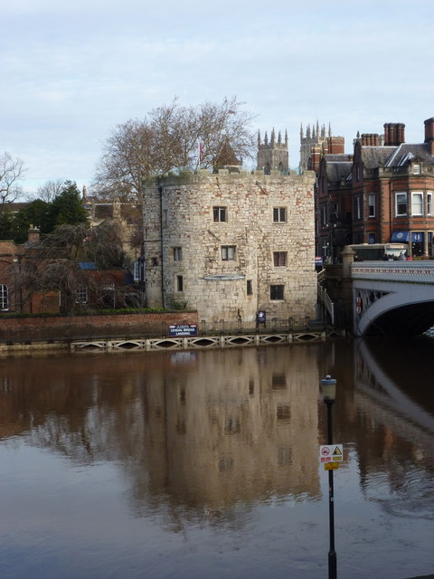 York: Lendal Tower © Chris Downer cc-by-sa/2.0 :: Geograph Britain and ...