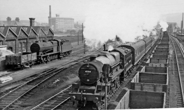 Leeds Railway Photo Manchester stopping train passing Mirfield Locomot c1950