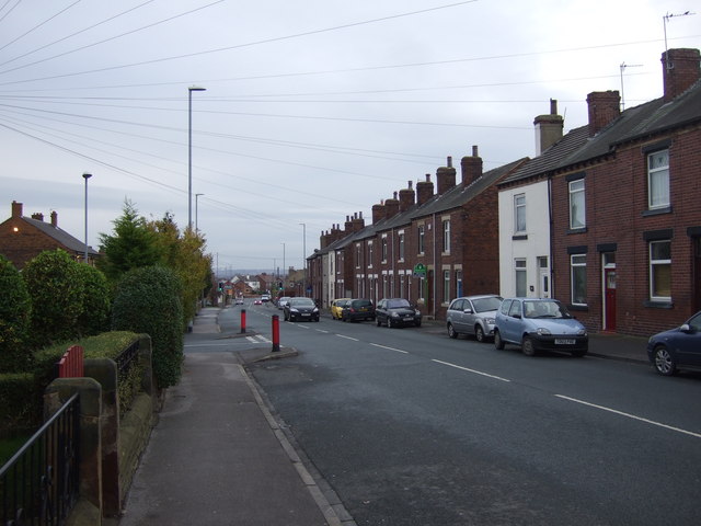 Wood Lane, Rothwell © JThomas cc-by-sa/2.0 :: Geograph Britain and Ireland