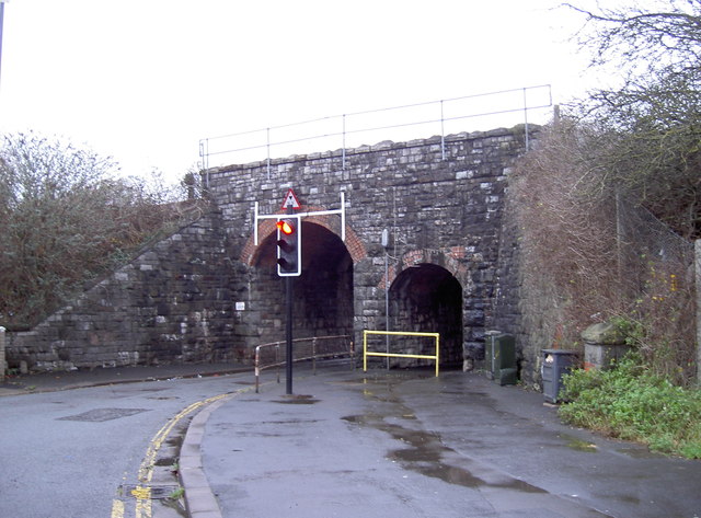 Railway bridge, Ashton Drive