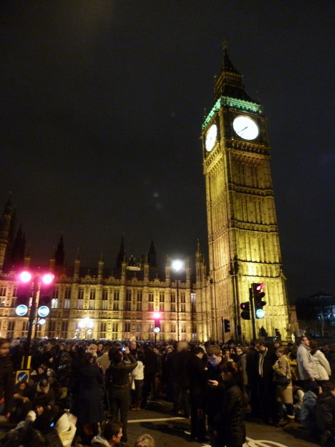 London: New Year crowds assemble below Big Ben