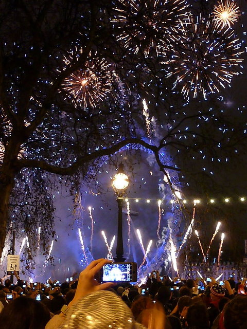 London: New Year fireworks (6)