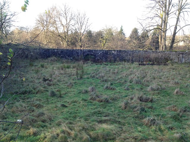 Perimeter wall of Castlecary cottage