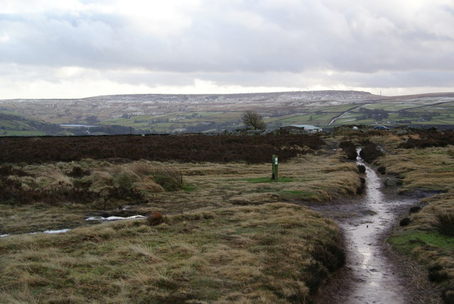 Footpaths on Penistone Hill