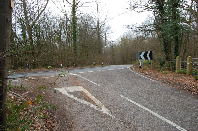 Junction of Tong Lane with B2162