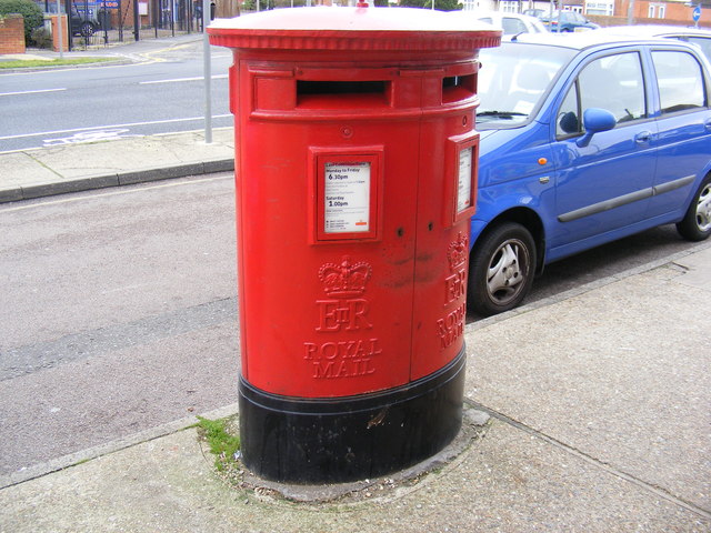 Heath Road Post Office Postbox