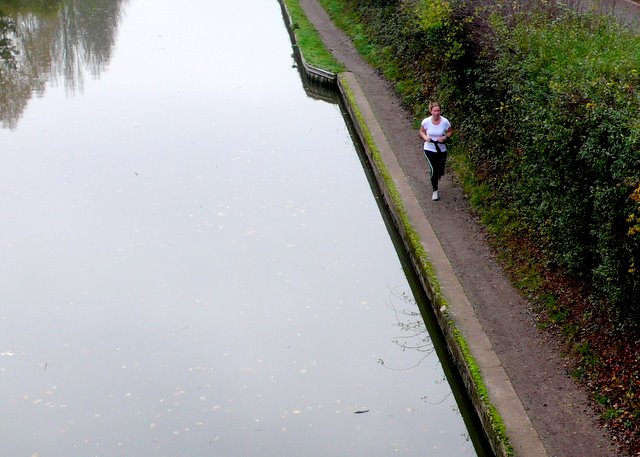 Running along the Grand Union Canal