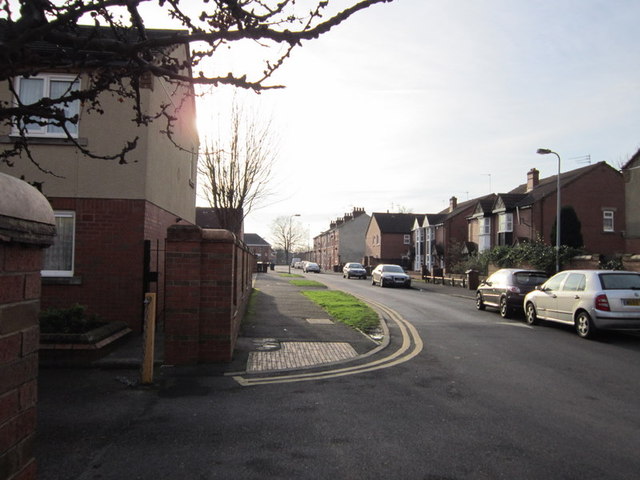 Middleton Street towards Spring Bank