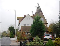 TR1365 : Oast House, Chestfield Rd by N Chadwick