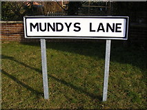 TM2782 : Mundys Lane sign by Geographer