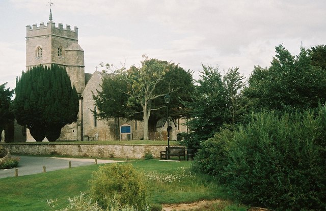 St. Bartholomew's Church, Ducklington © P L Chadwick cc-by-sa/2.0 ...