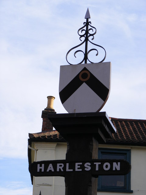 Harleston Town sign