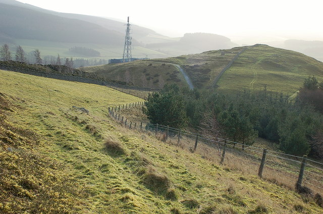 Track north of Caerlee Hill