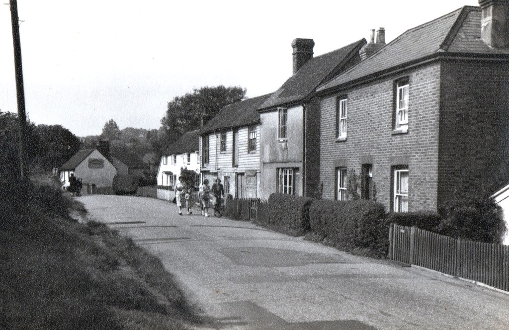 Jarvis Brook © Leslie Whitcomb cc-by-sa/2.0 :: Geograph Britain and Ireland