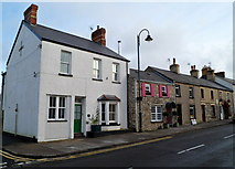 SS9974 : Eastgate houses, Cowbridge by Jaggery