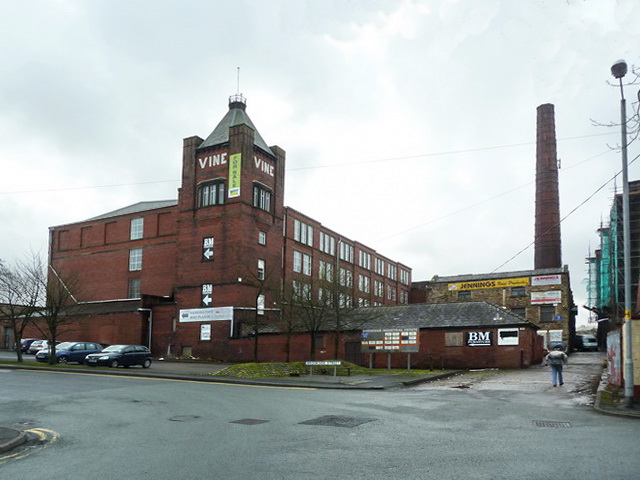 Vine Mill, Oswaldtwistle © Alexander P Kapp cc-by-sa/2.0 :: Geograph ...