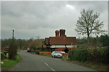 TQ5245 : Cottages, Station Hill by Robin Webster