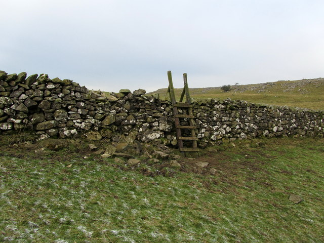 Footpath between Wharfe Wood and Little Stainforth