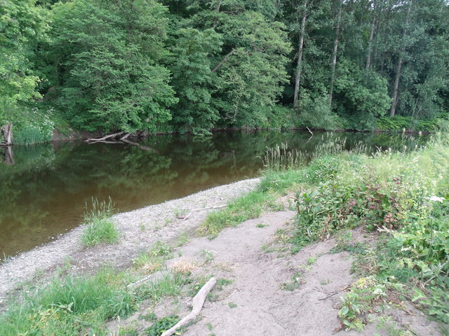 The River Dee at  Ddol