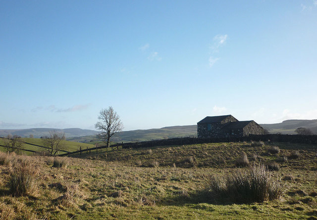 A barn by the Pennine Way above Lunedale