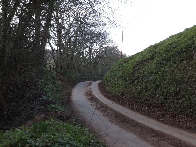 Minor road to Holloway Barton