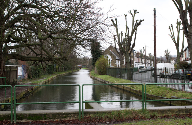 The New River and Russell Road