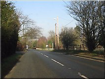SJ5556 : A49 approaching Spurstow crossroads by Peter Whatley