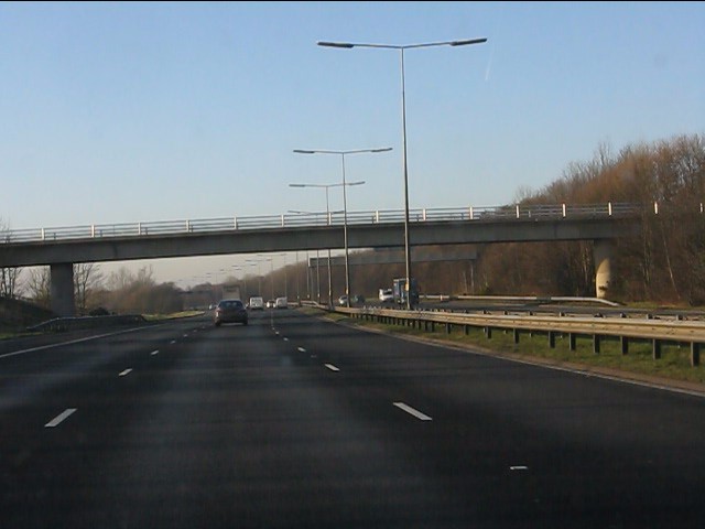 M62 motorway - Huyton sewage works... © Peter Whatley cc-by-sa/2.0 ...