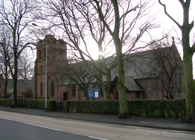 St Margaret & All Hallows Church, Orford Green
