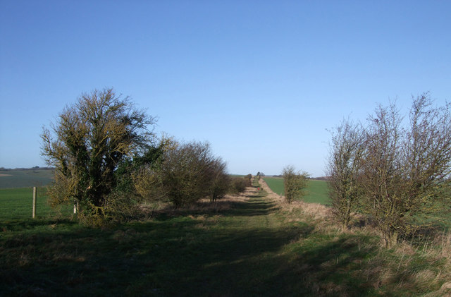 Bridleway from Aldbourne to Four Barrows