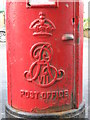 Edward VII postbox, Church Road / Wroughton Terrace, NW4 - royal cipher