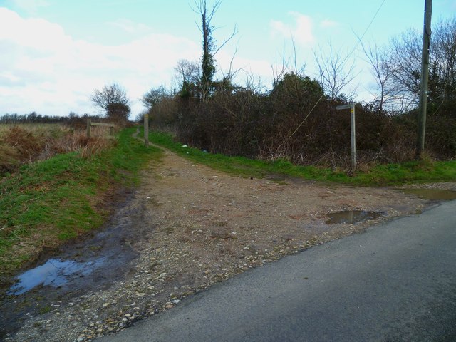 Footpath going north from Rookery Lane