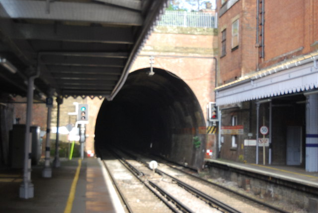 Wells Tunnel, Tunbridge Wells Station