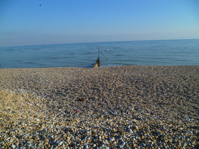 Beach and groyne at Selsey