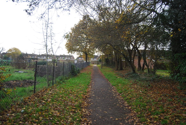 Footpath to Baker Close