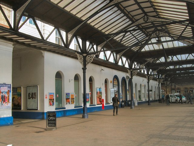 Front of Brighton Station