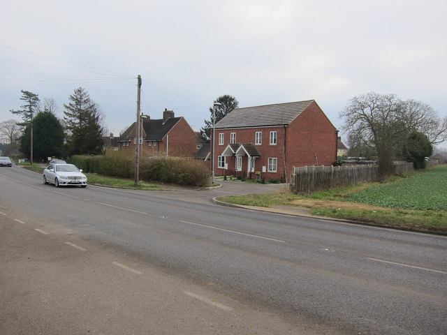 New houses on Stretham Road