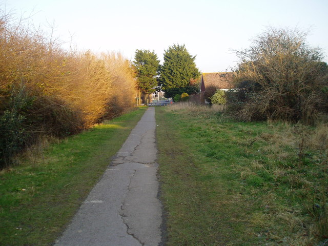 Eastern section of Barrington Road Path