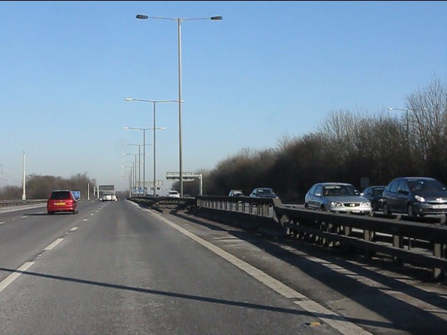 M6 motorway - straight near Parkhill... © Peter Whatley cc-by-sa/2.0 ...