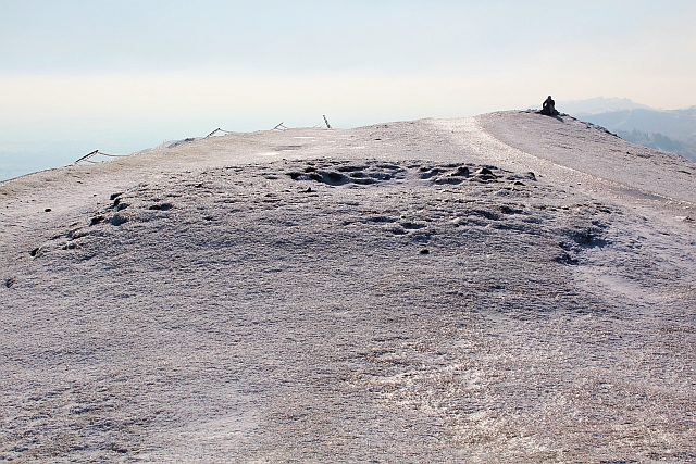 Tumulus on the icy peak of Pinnacle Hill